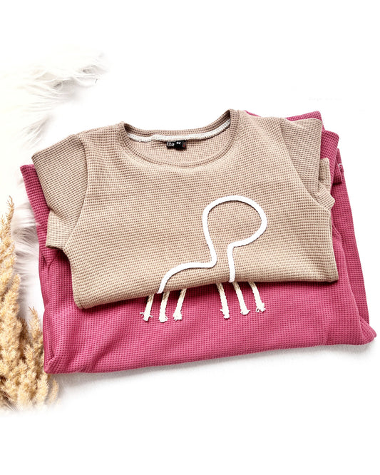 Waffelstrick Pullover mit Kordel-Applikation
